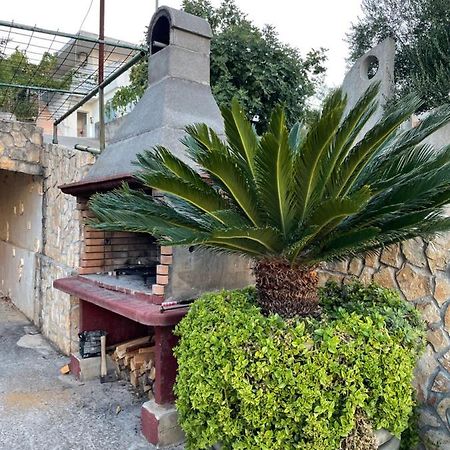 Apartman Jukic Hotel Marina Exterior photo